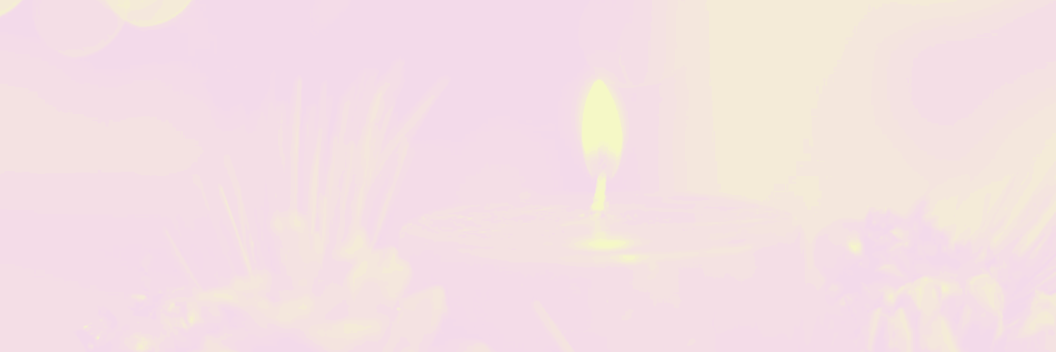 Eine Kerze die brennt.